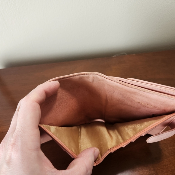 Chanel Vintage Pink Caviar Leather Small Wallet - Picture 6 of 10